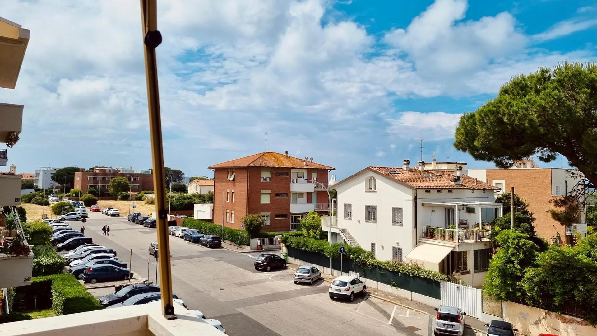 Blue Corner, Breezy Apartment Between The Sun And Sea Livorno
