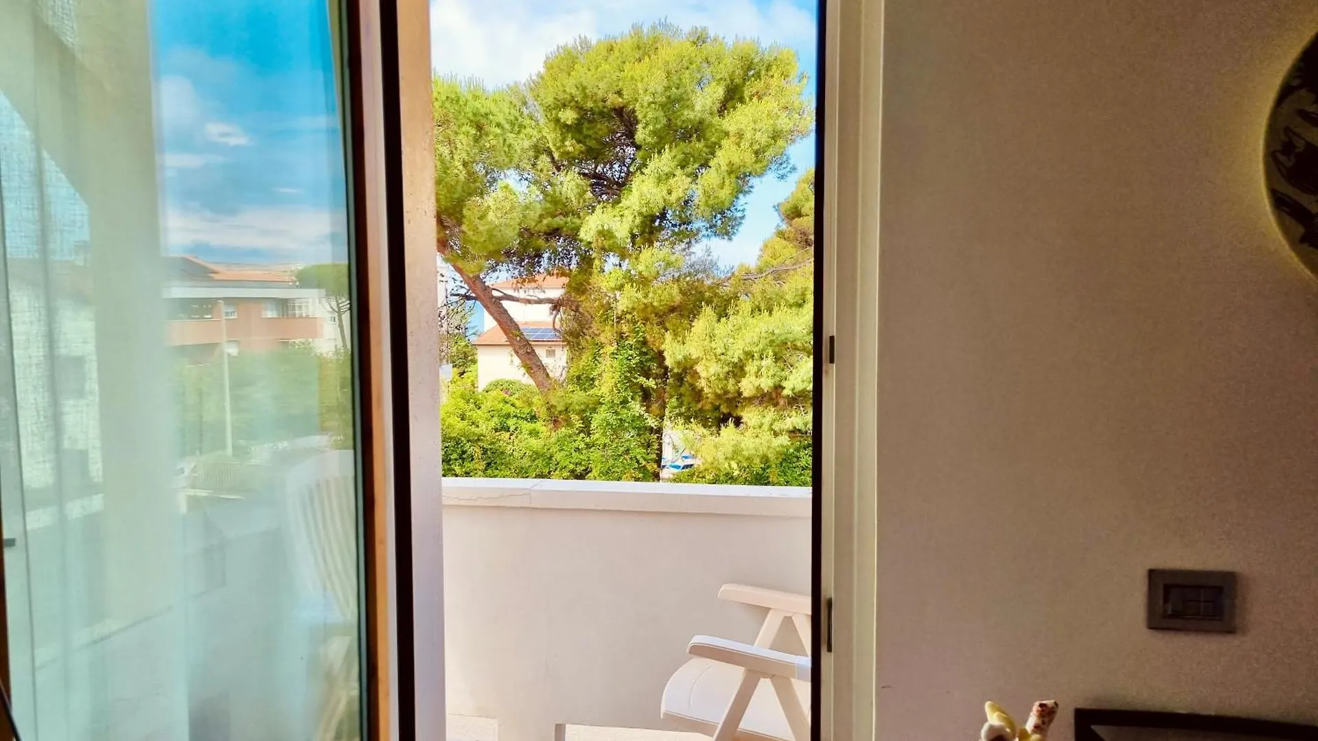 Blue Corner, Breezy Apartment Between The Sun And Sea Livorno 0*,